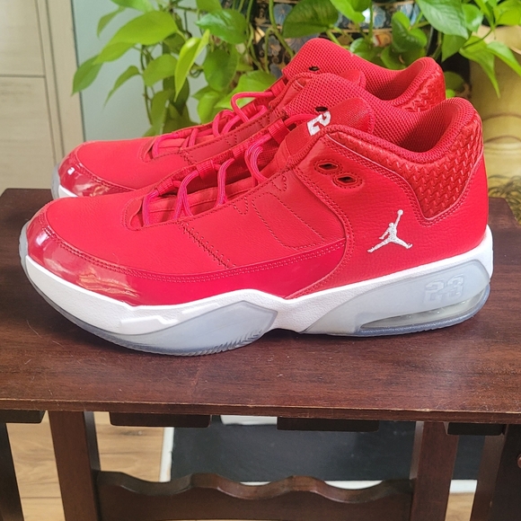 Nike Air Jordan Max Aura 3 University Red CZ4167-600 Men\'s Size: 9.5 main image 8